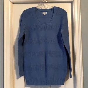 Old Navy crew neck sweater